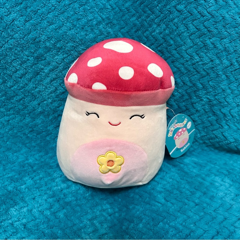 SQUISHMALLOWS Sakina the Mushroom 9in NWT